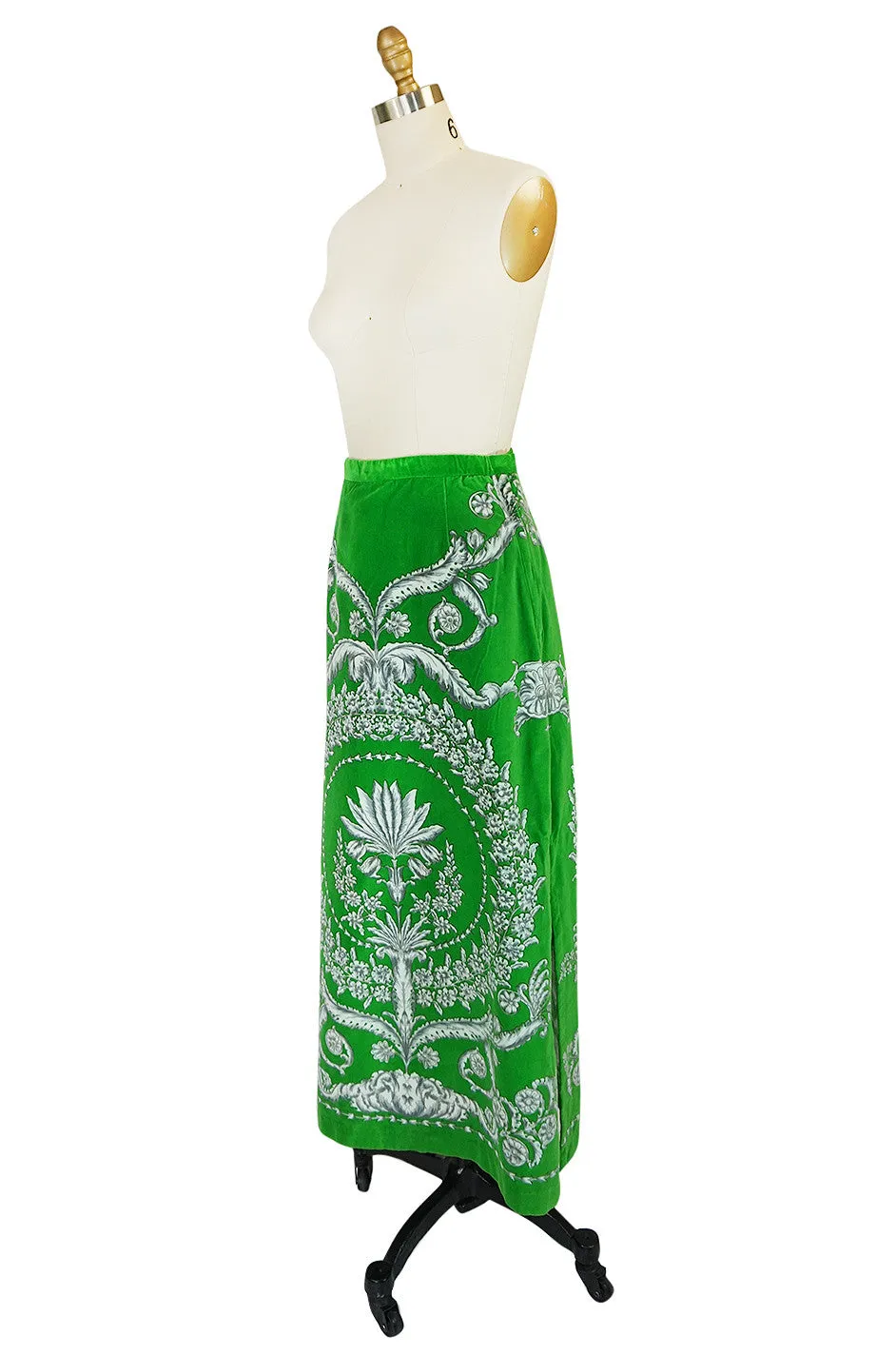 1970s Brillaint Green Velvet Mr Dino Print Maxi Skirt