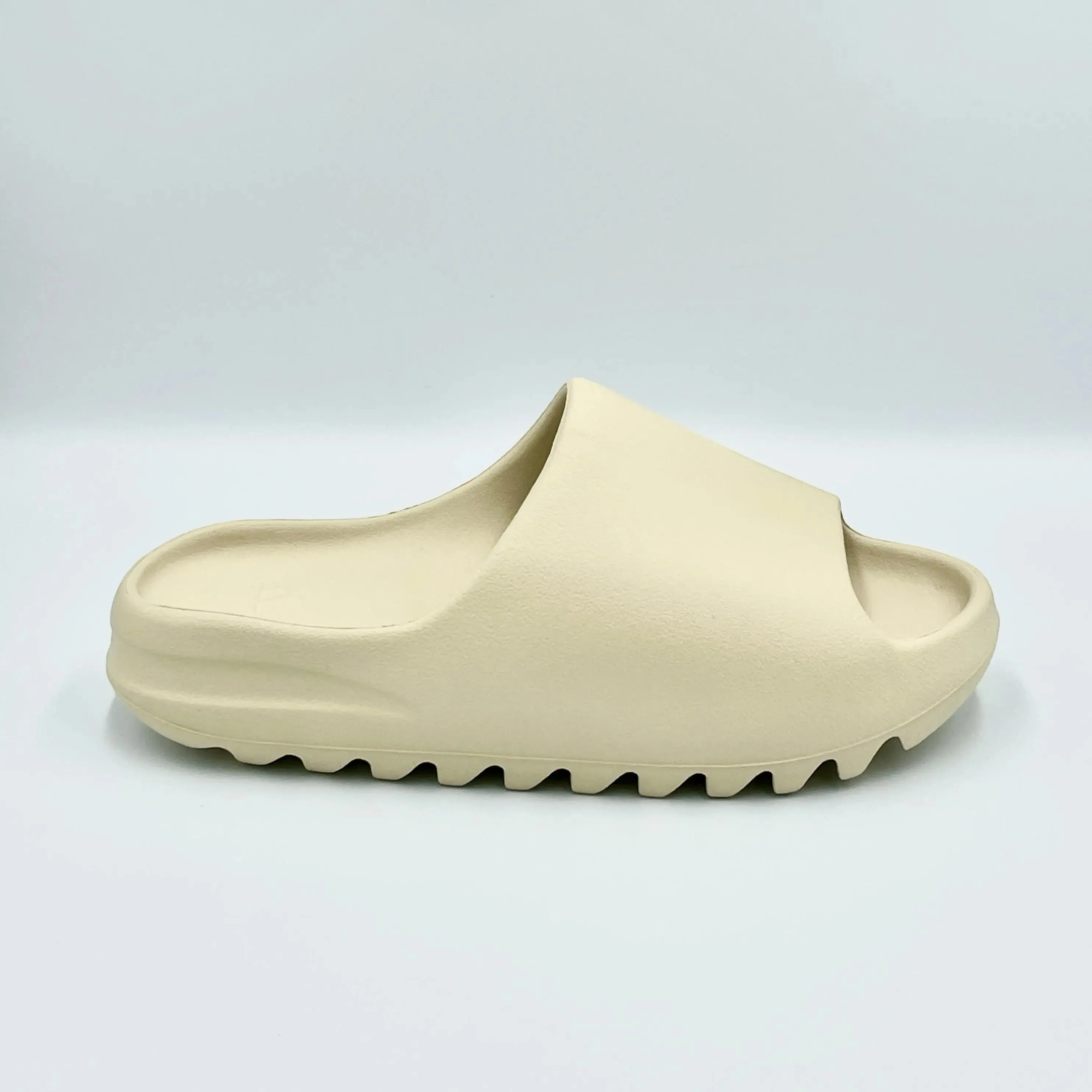 Adidas Yeezy Slide Bone