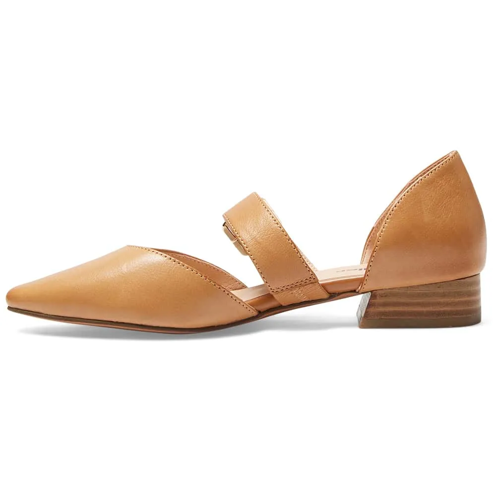 Adore Flat in Tan Leather