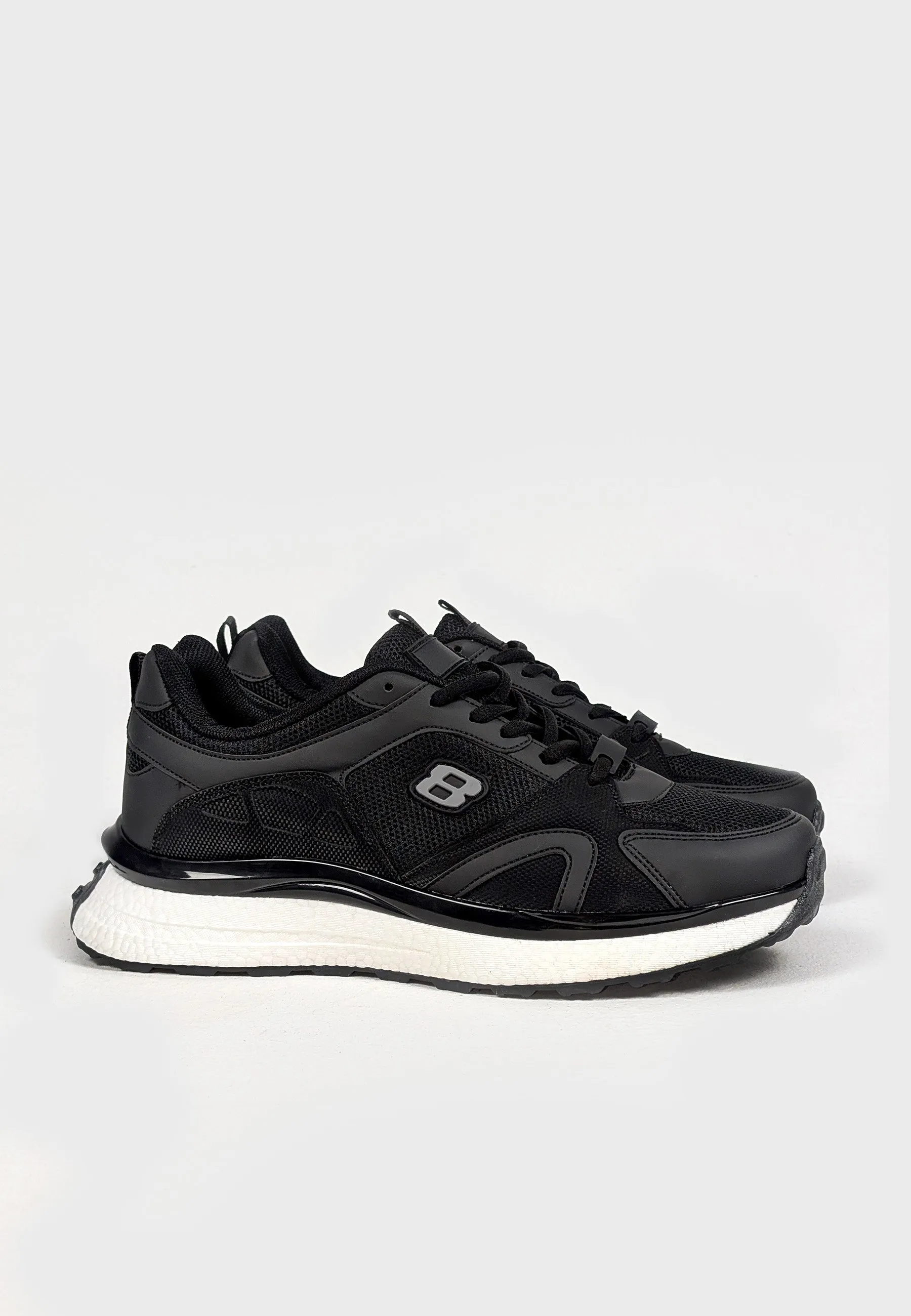 Manvel Black Trainers