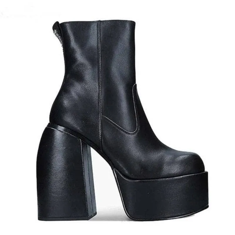 M.A.T Black Chic Boots