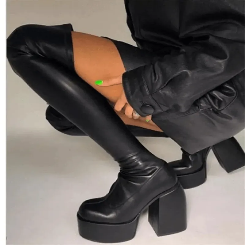 M.A.T Black Chic Boots