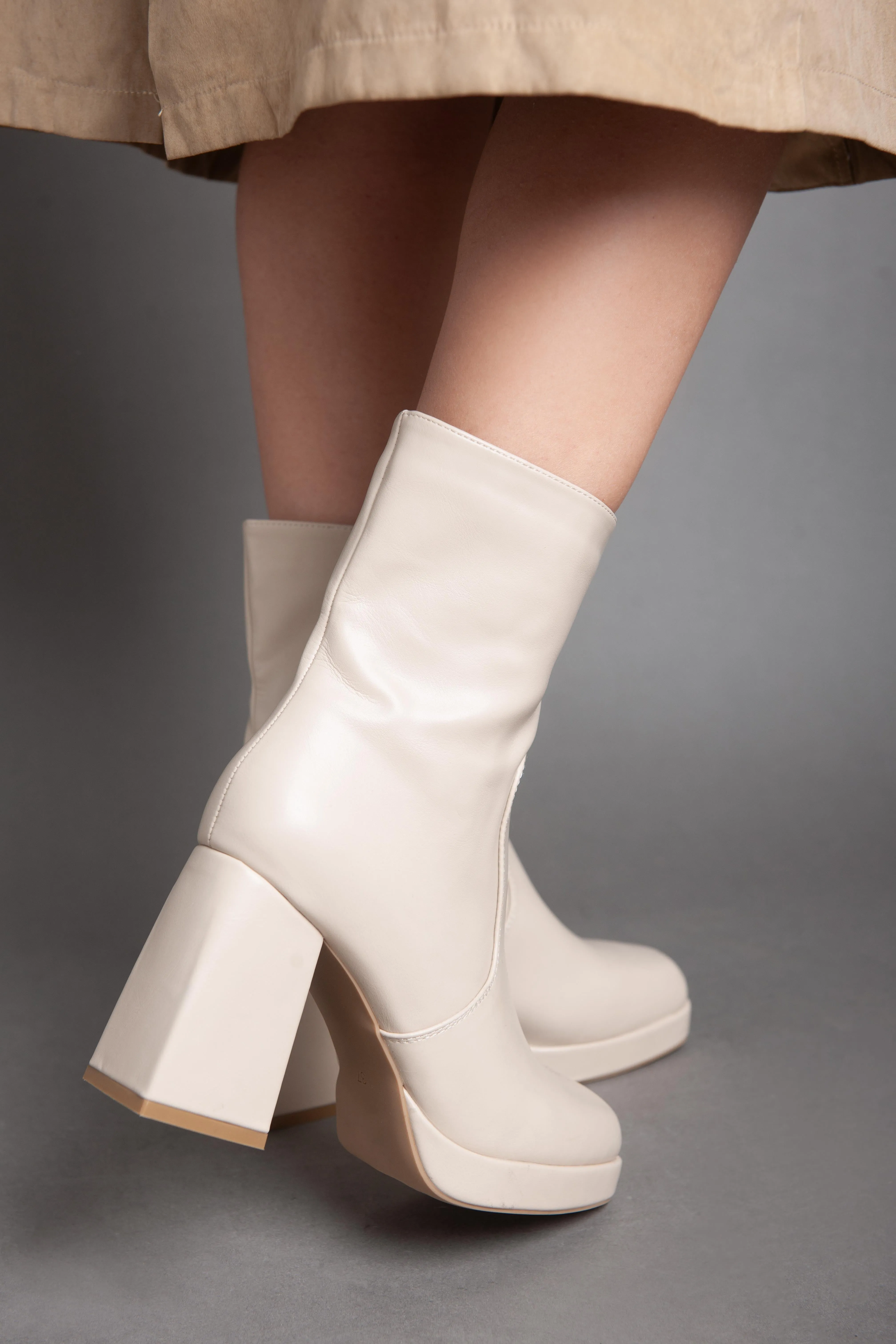 Squared Heeled Half Boot - Beige