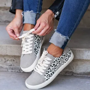 Women Lace Up Leopard Print Canvas Skate Shoes